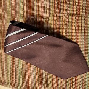 Vintage Kenneth Cole Tie; extra long